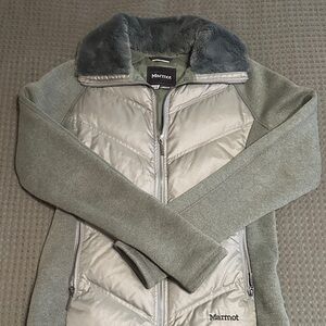 Marmot Women's Green Jacket. Excellent condition!